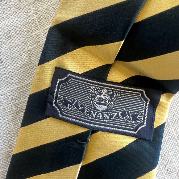 Silk Ties. All 100% silk men’s ties all three for $25. - Picture 8 of 10